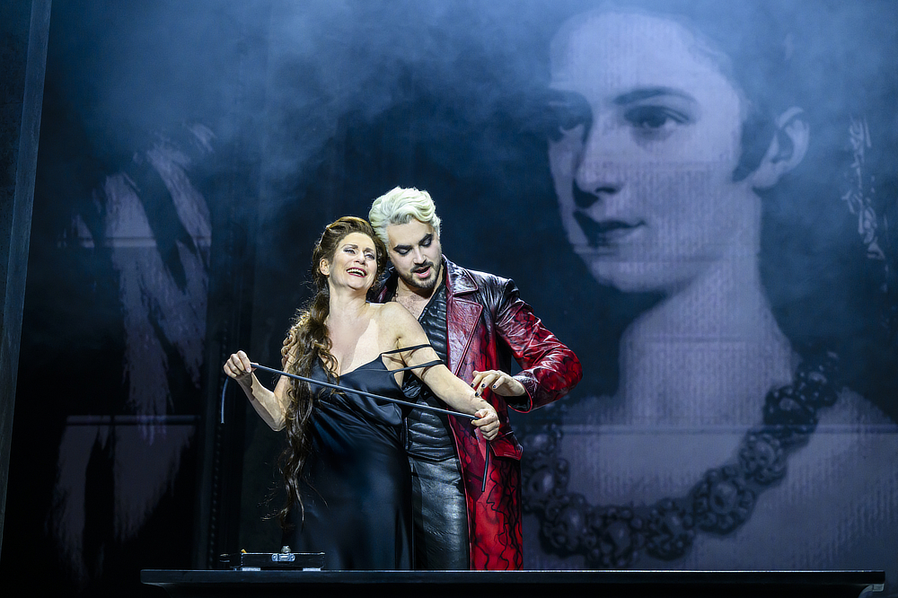 Elisabeth De Musical